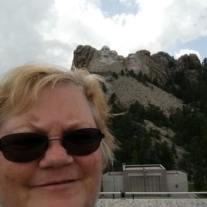 Meet your Posher, Connie